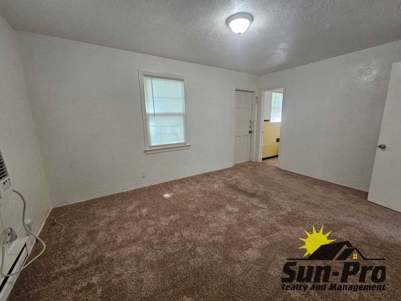 628 Byron Ave - Photo 6 of 14