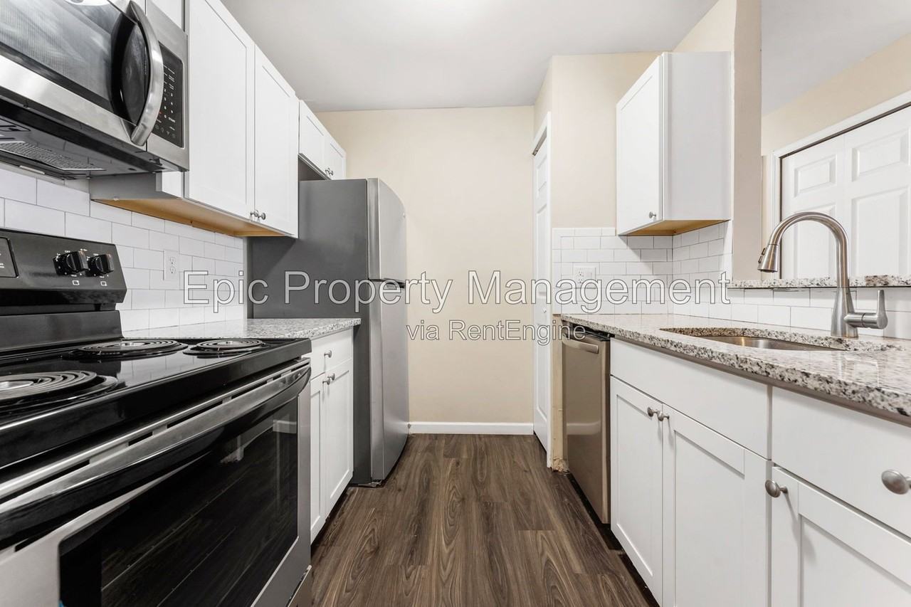 3670 S John Hix Rd #30 - Photo 2 of 12