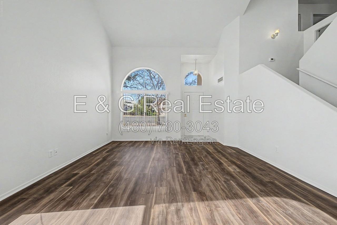 3121 E Wagoner Rd - Photo 3 of 37