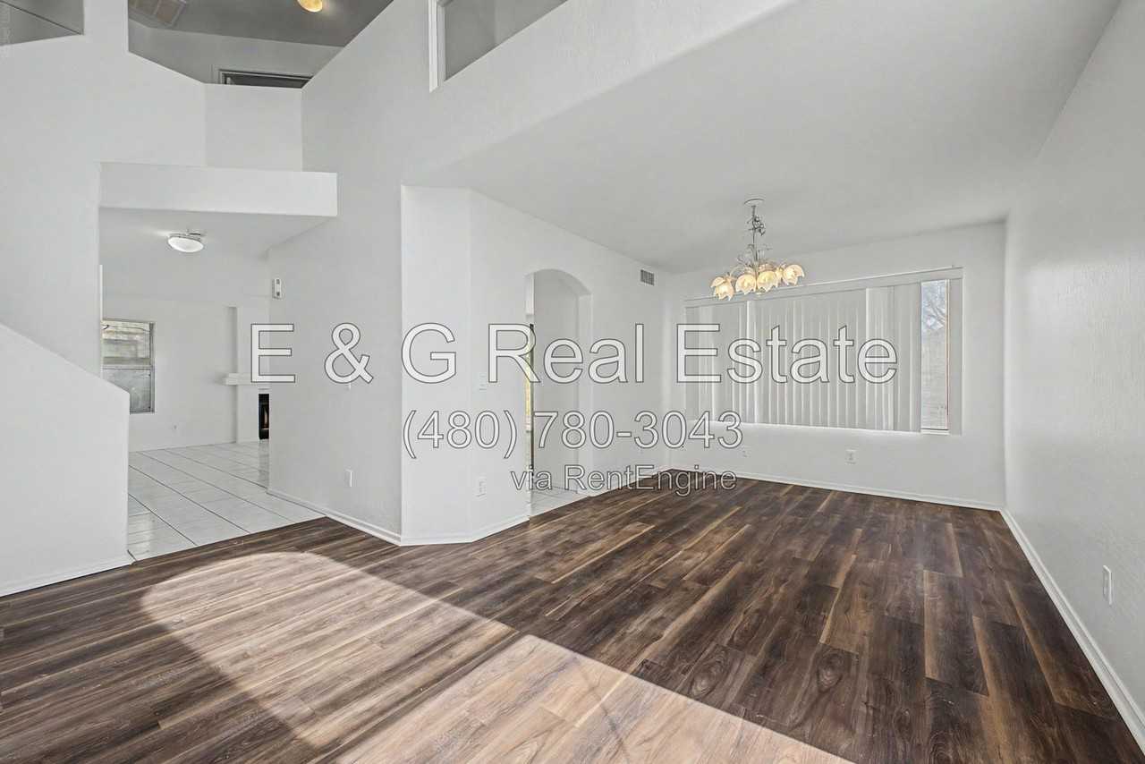 3121 E Wagoner Rd - Photo 4 of 37