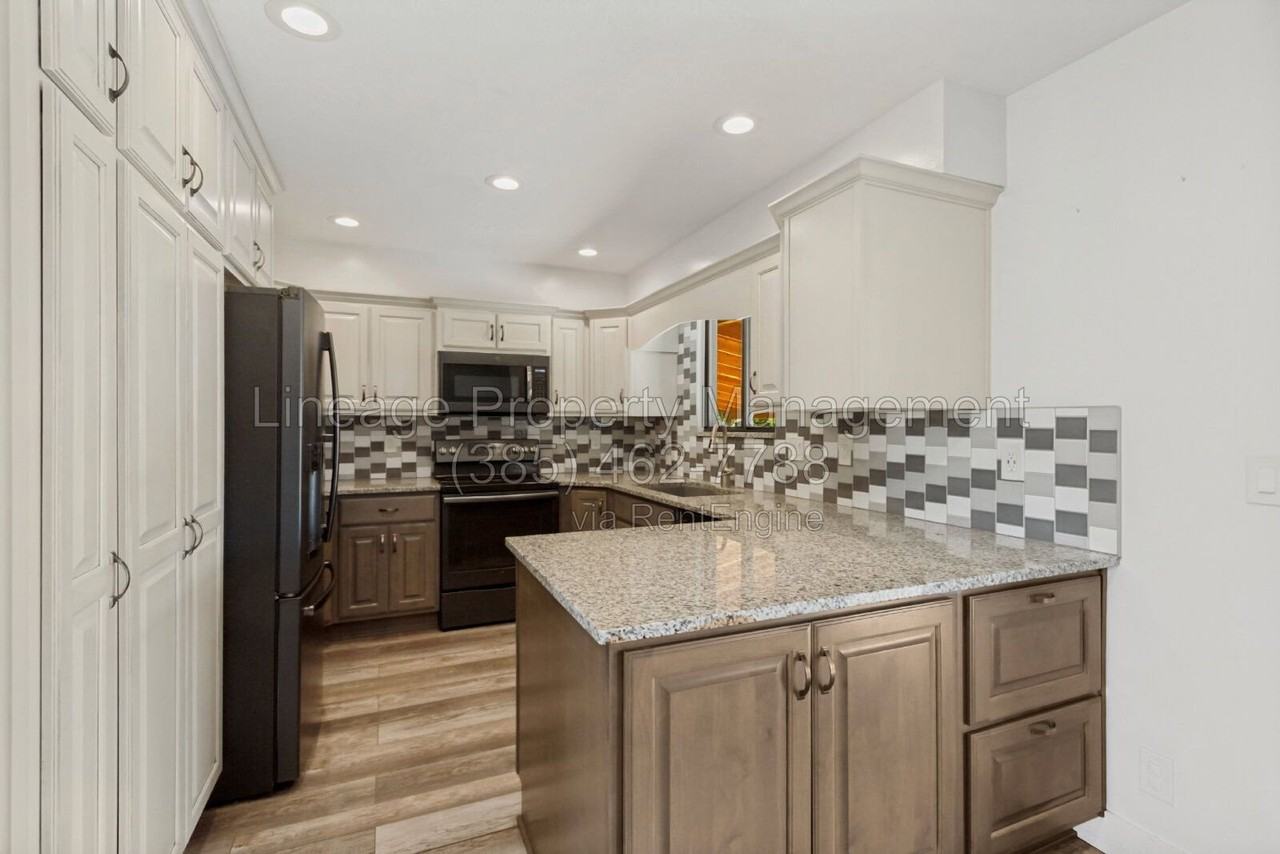 2175 S 150 W - Photo 2 of 35