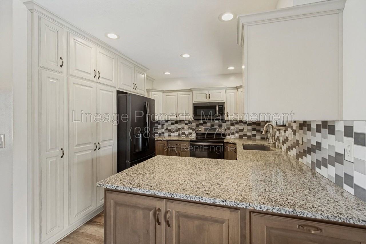 2175 S 150 W - Photo 5 of 35