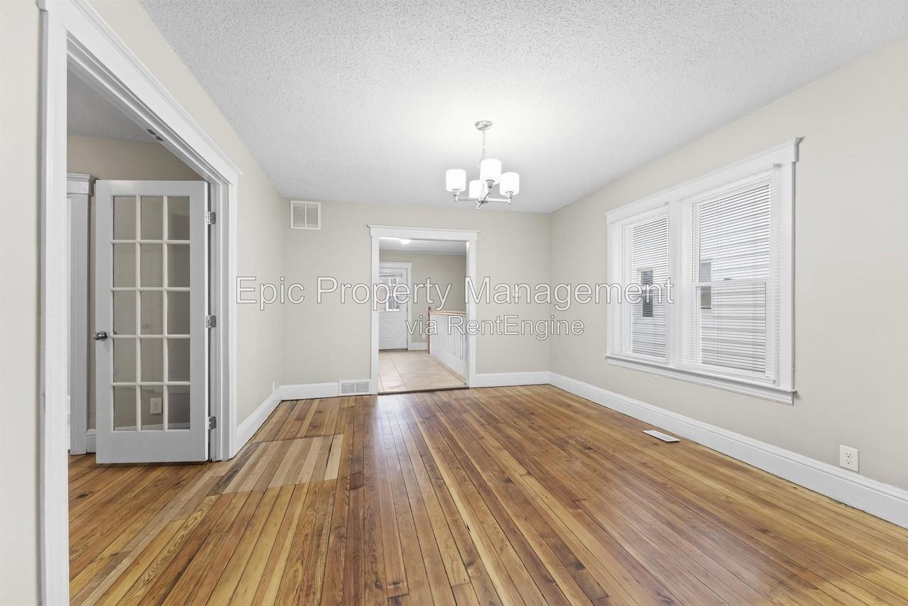 2508 W Jefferson Ave - Photo 7 of 14