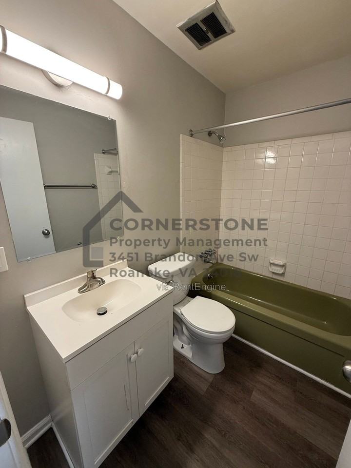 1401 3rd St Sw #15 - Photo 6 of 11