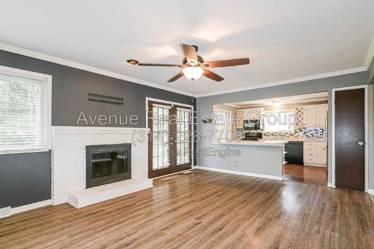 705 Wickerleigh Ter - Photo 2 of 20
