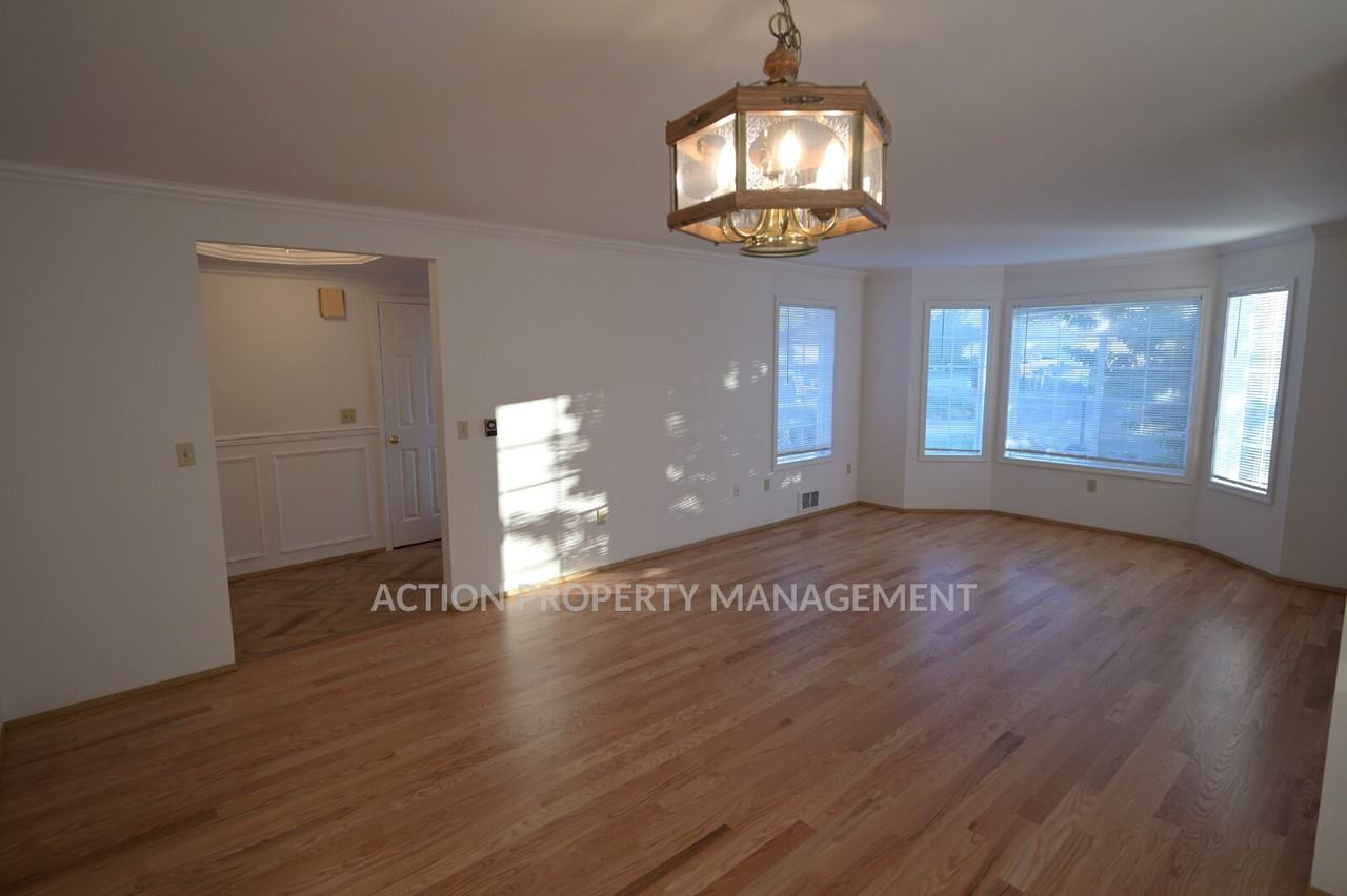760 N Spencer Farm Pl - Photo 5 of 20