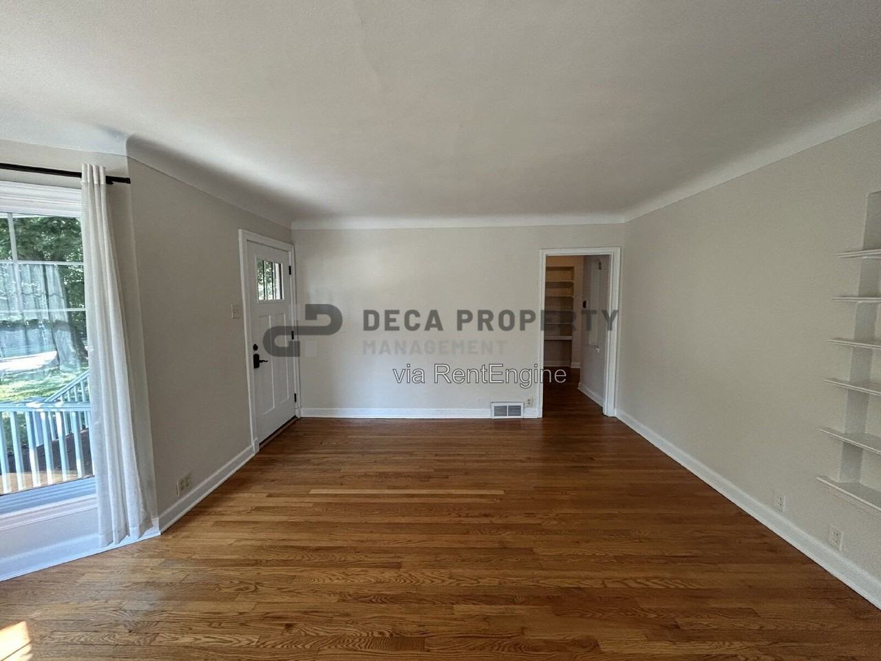 203 W Cedar Ave - Photo 3 of 20
