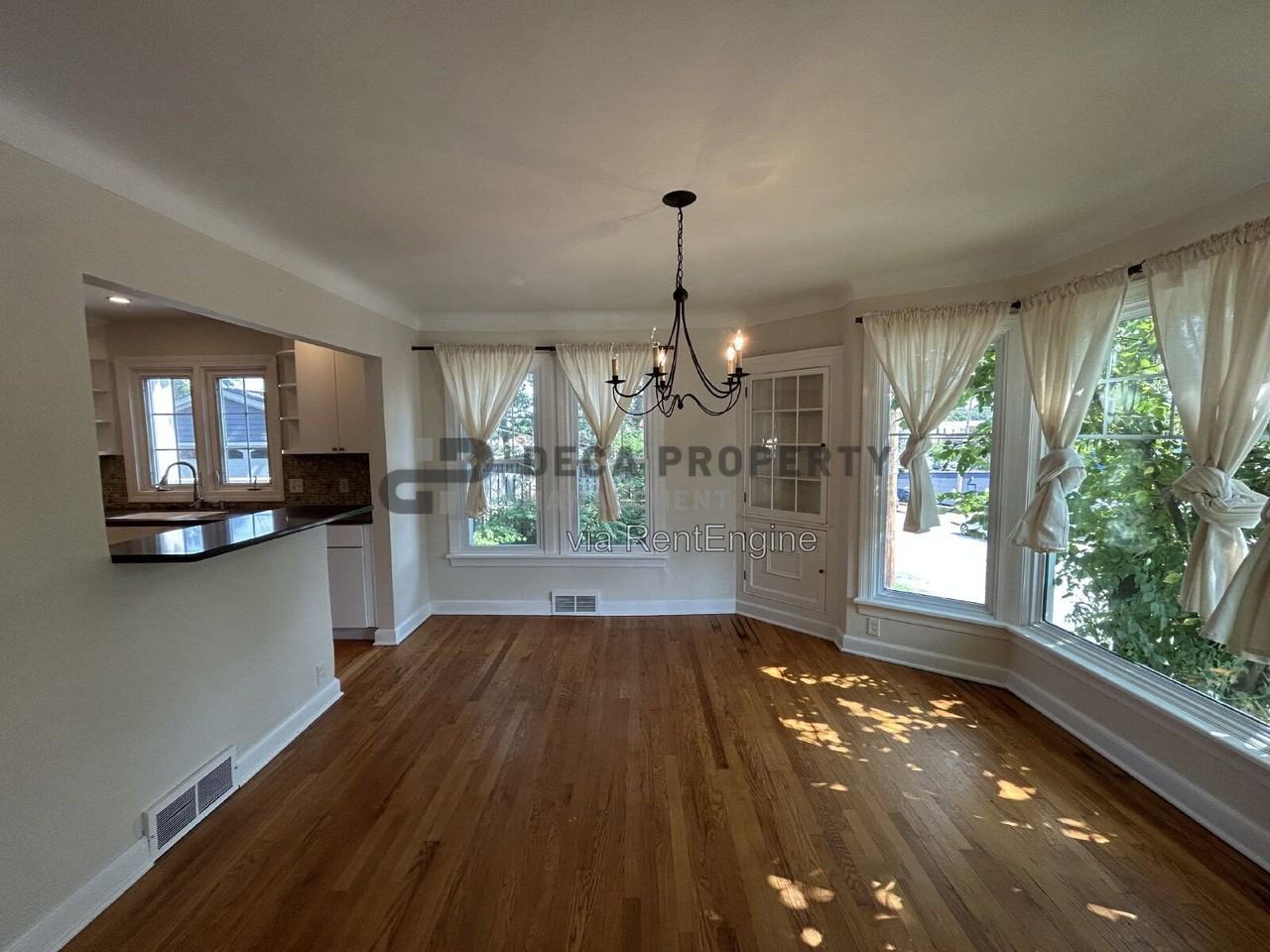 203 W Cedar Ave - Photo 4 of 20