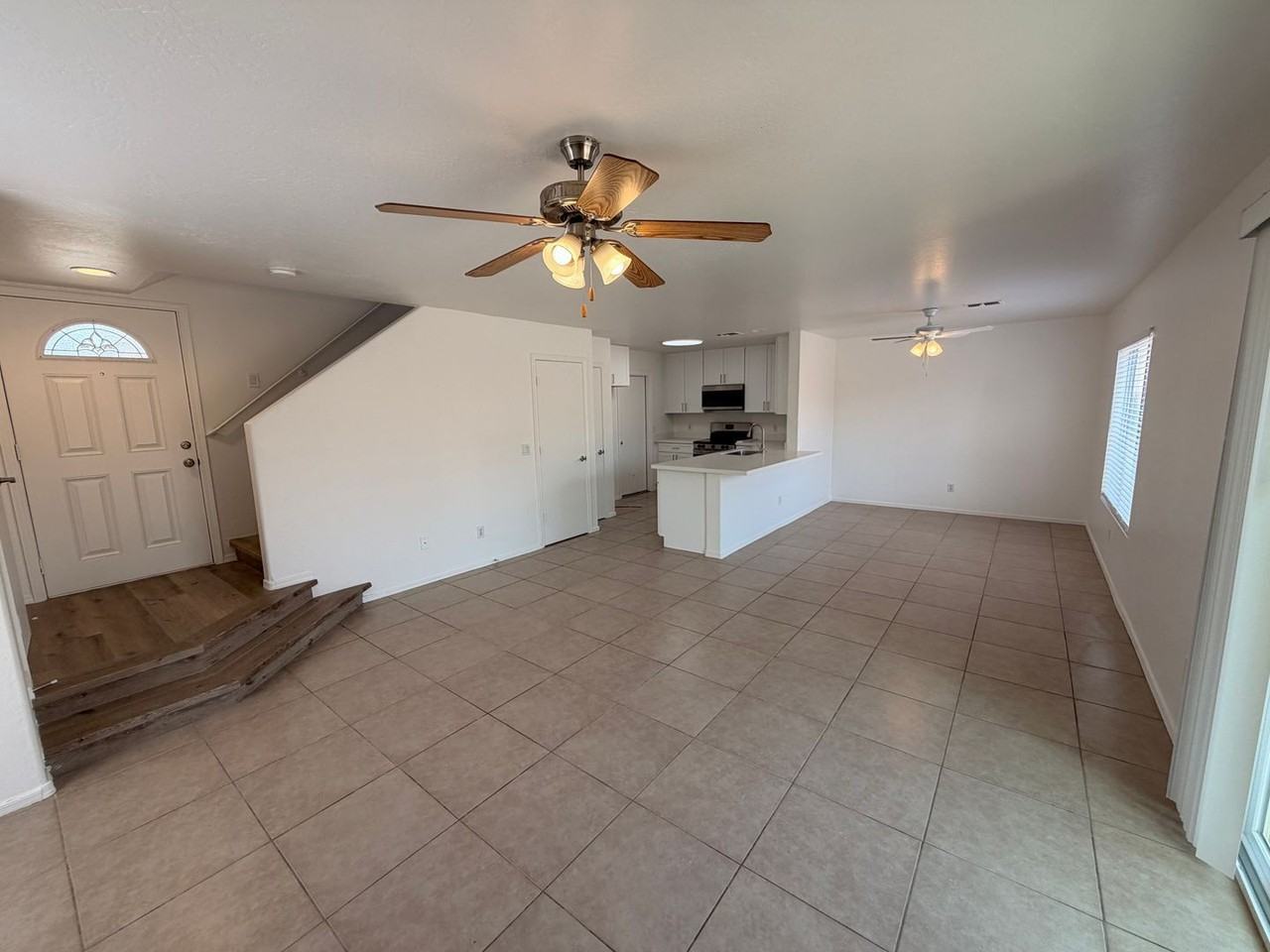 12930 W Paradise Dr - Photo 3 of 13