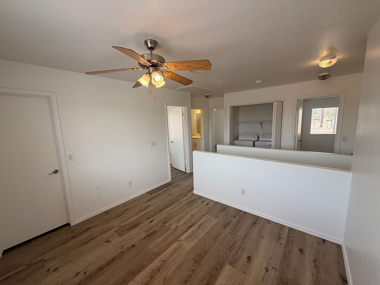 12930 W Paradise Dr - Photo 6 of 13
