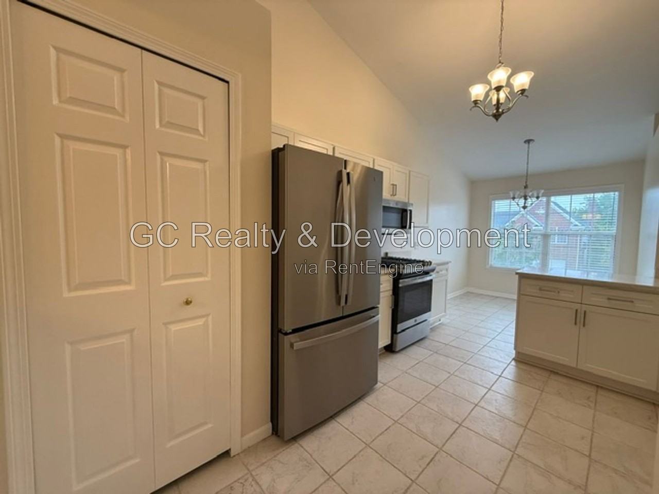 110 Allerton Dr - Photo 5 of 22