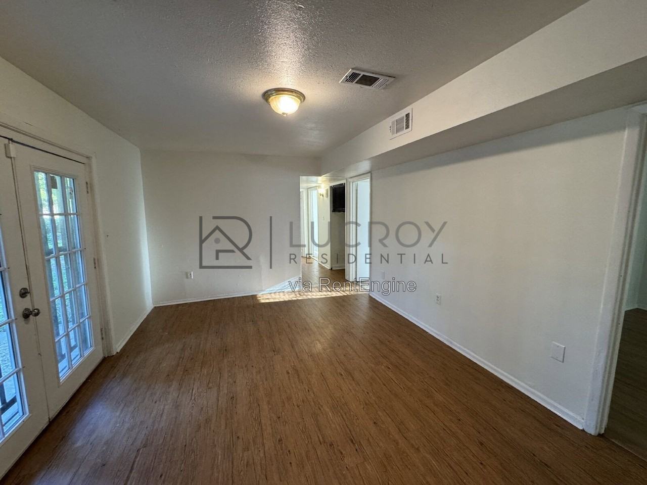 2716 Woodside Dr - Photo 5 of 10