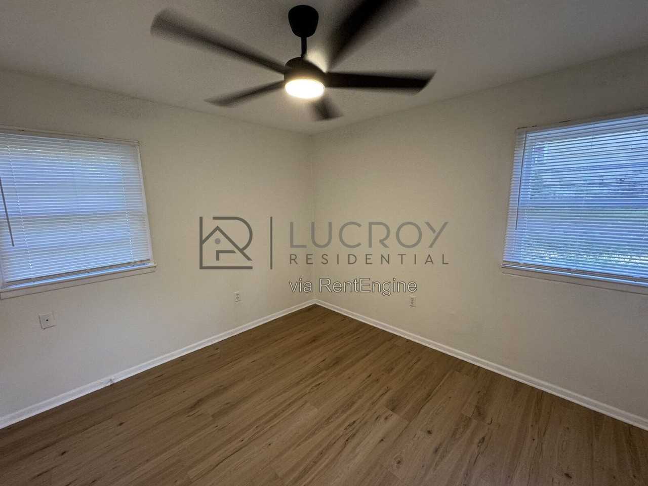 2716 Woodside Dr - Photo 6 of 10