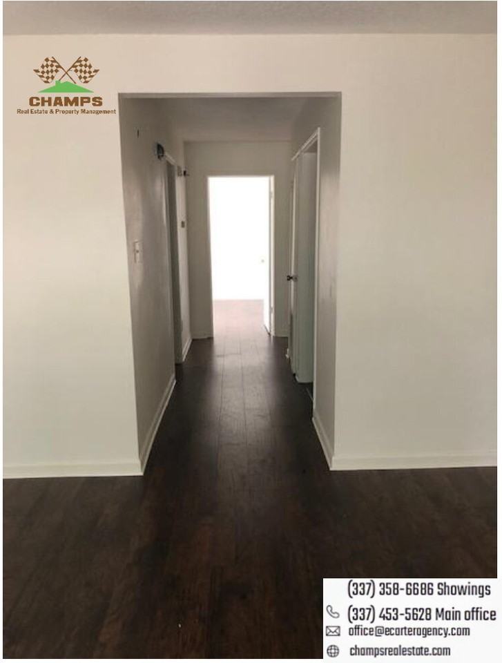 114 N Marigny Cir - Photo 5 of 5