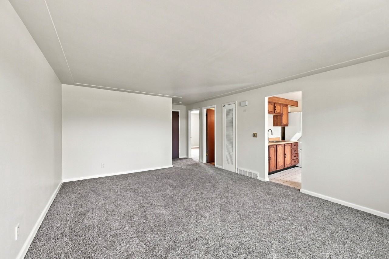 795 Emporia St - Photo 3 of 24