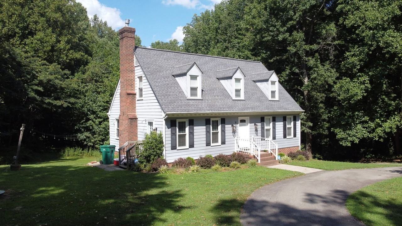 9395 Blacksmith Dr - Photo 5 of 41