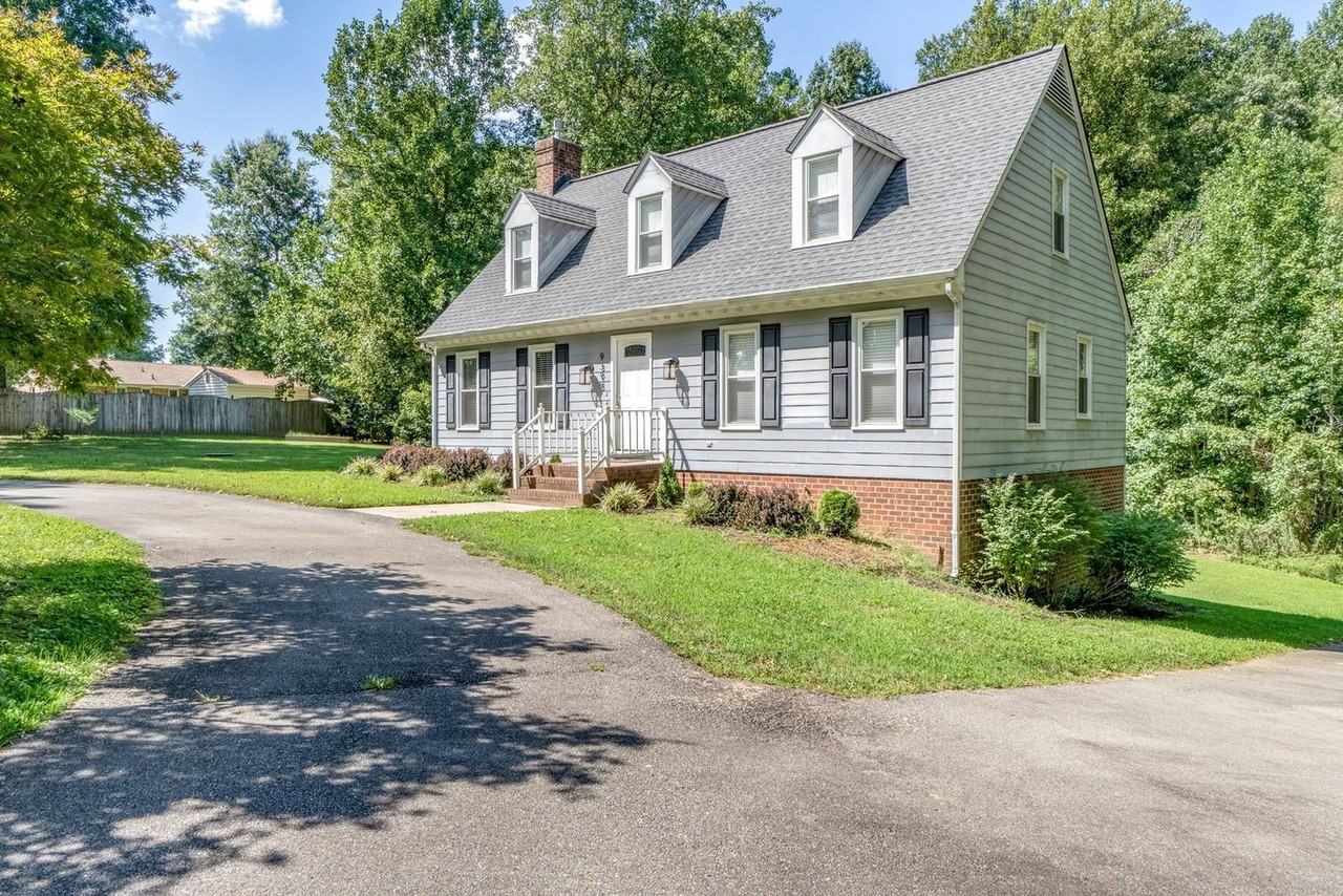 9395 Blacksmith Dr - Photo 6 of 41