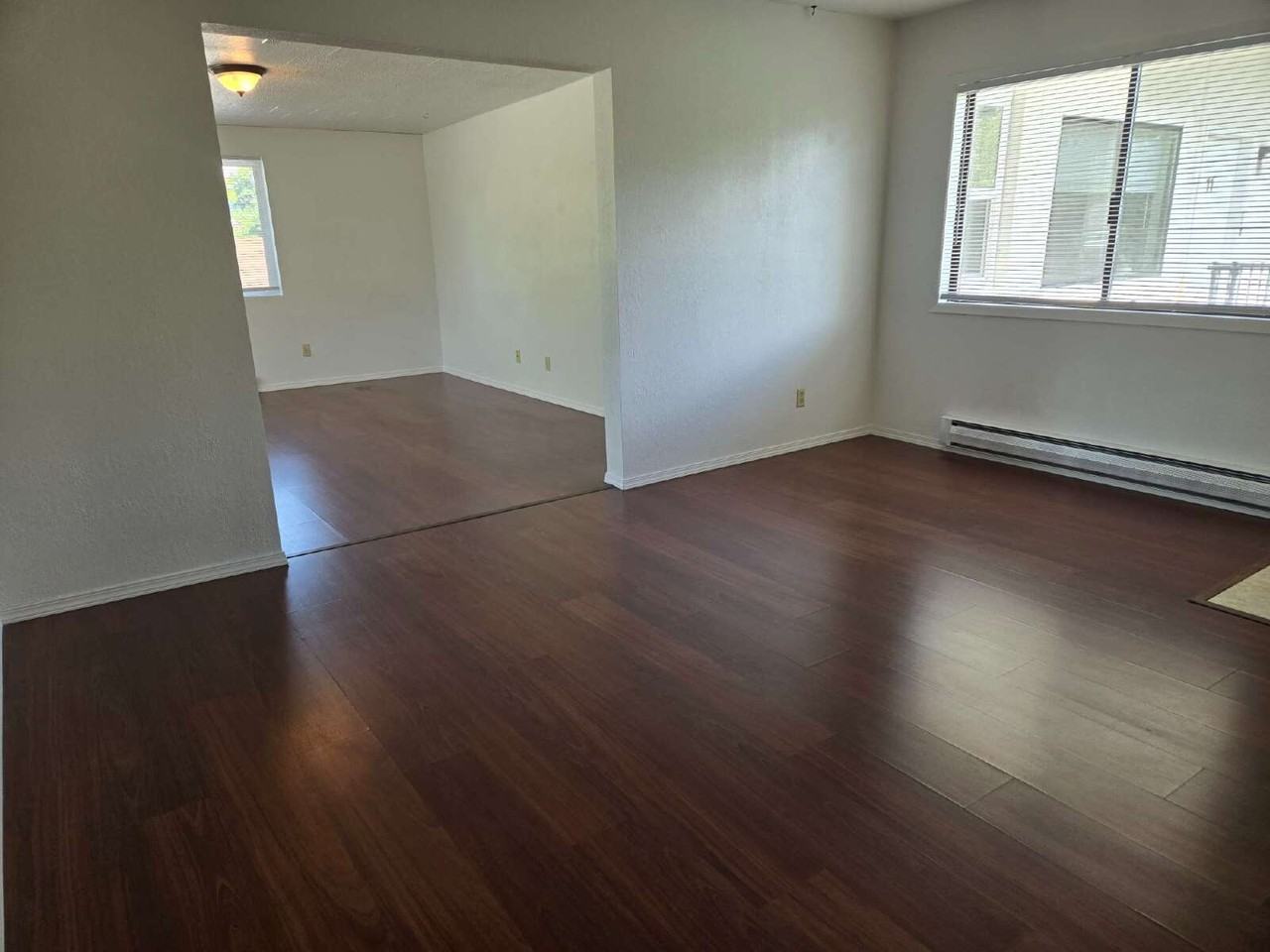 635 6th St W - Photo 4 of 12