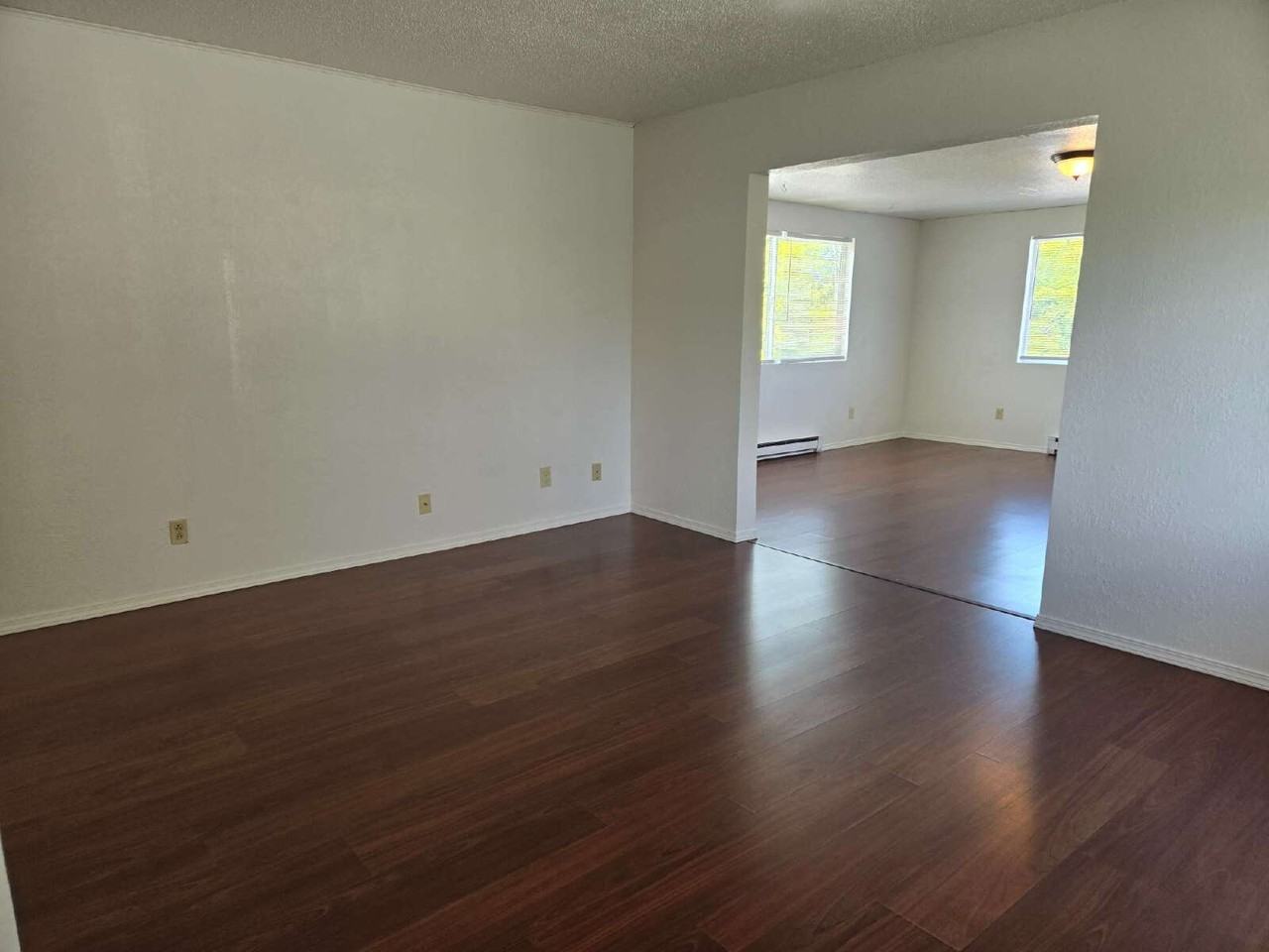635 6th St W - Photo 5 of 12