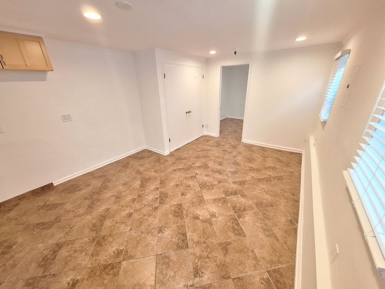 1515 S Beverly Glen Blvd #10-1515S - Photo 7 of 14