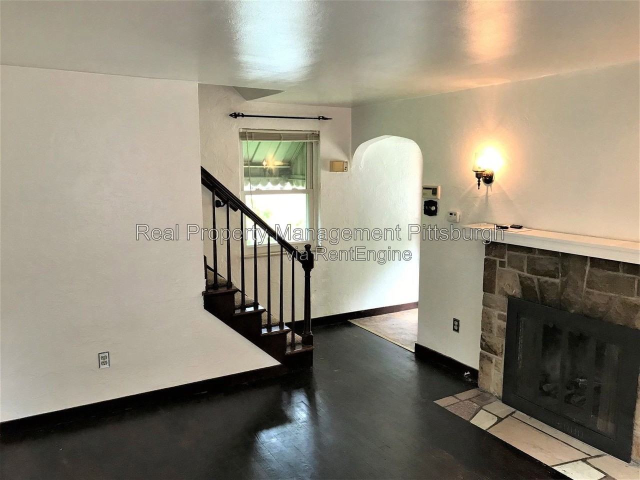 1685 Doyle St - Photo 2 of 16