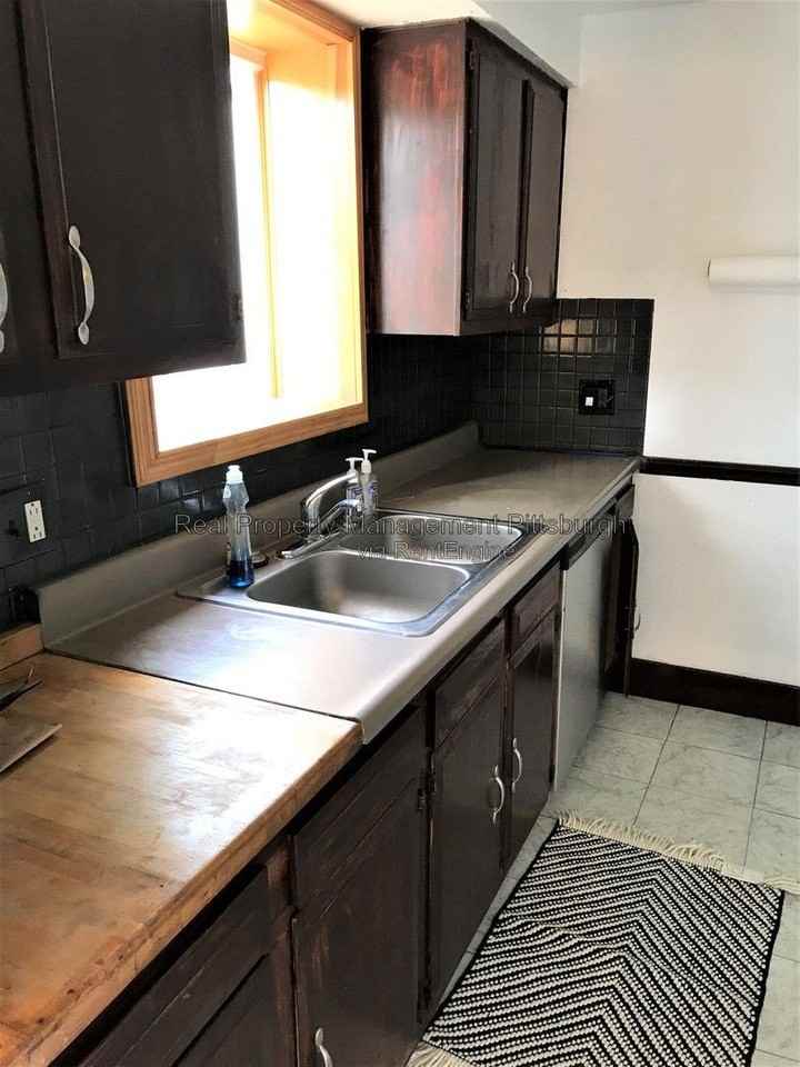1685 Doyle St - Photo 7 of 16