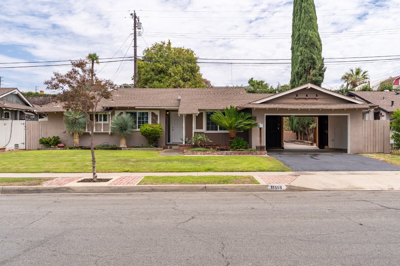 11518 Toerge Dr - Photo 3 of 27