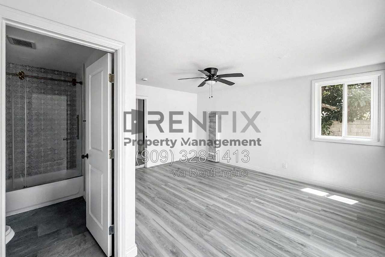 1923 Junipero Ave - Photo 3 of 10