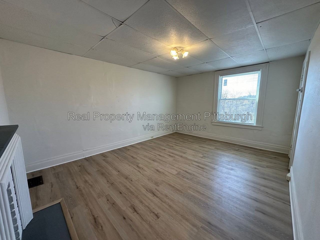 208 Rolfe St - Photo 3 of 16