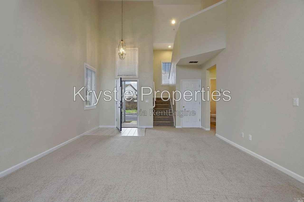 700 Westpark - Photo 4 of 28