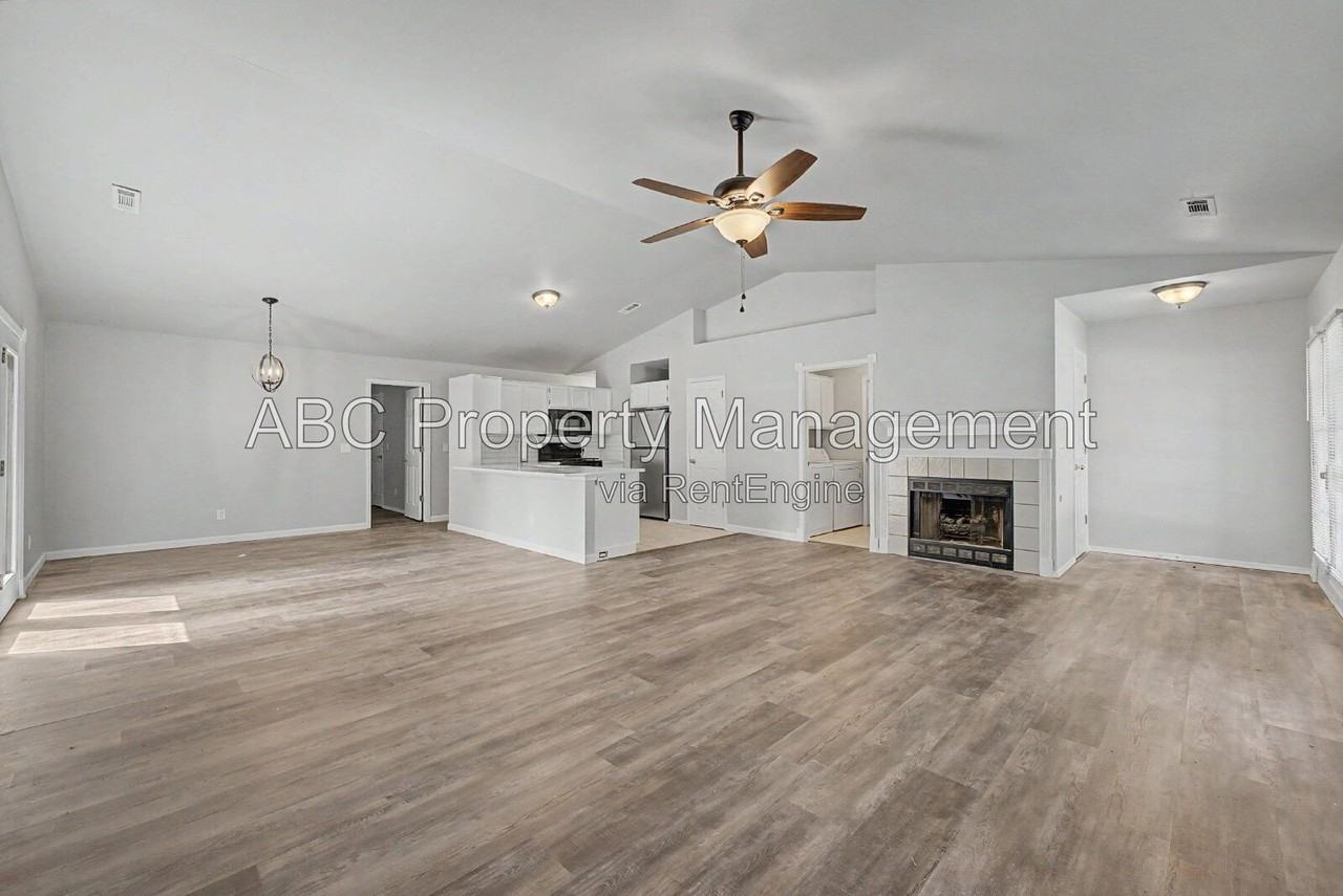 3345 W Essex Dr - Photo 6 of 22