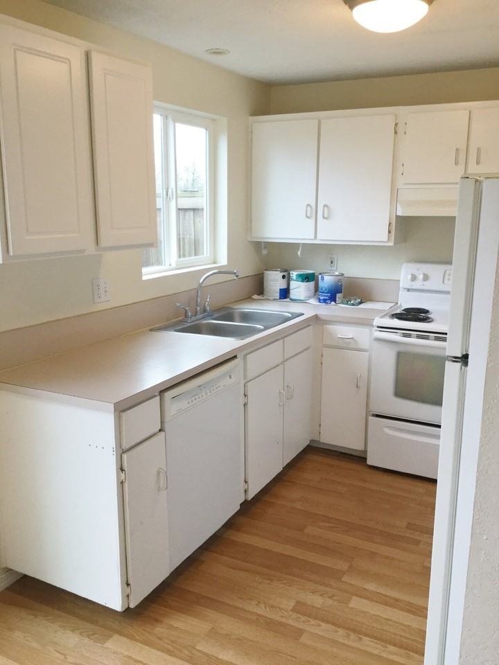1678 Hayes St Apt A - Photo 3 of 5