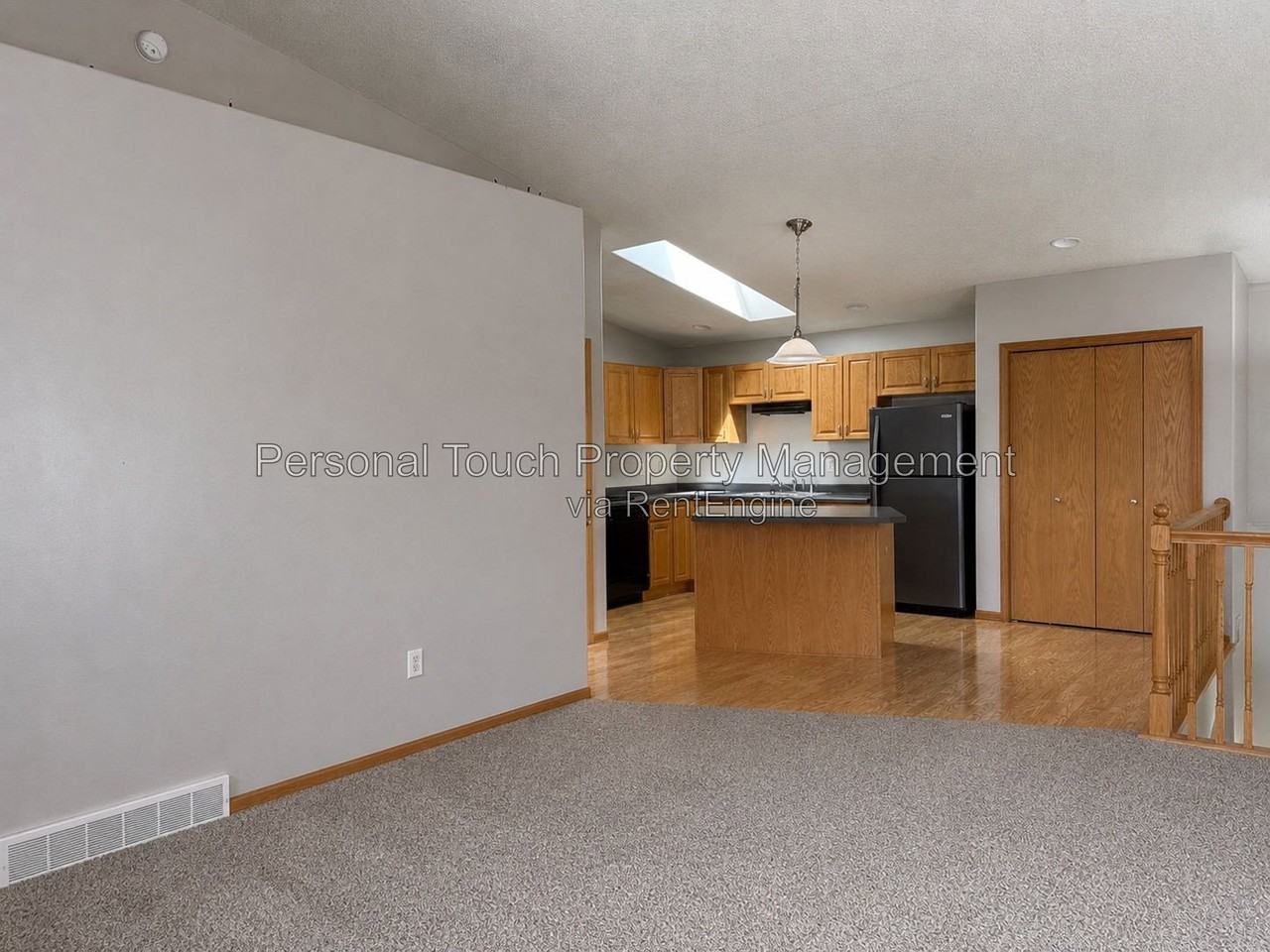 4260 39th Ave S - Photo 5 of 26