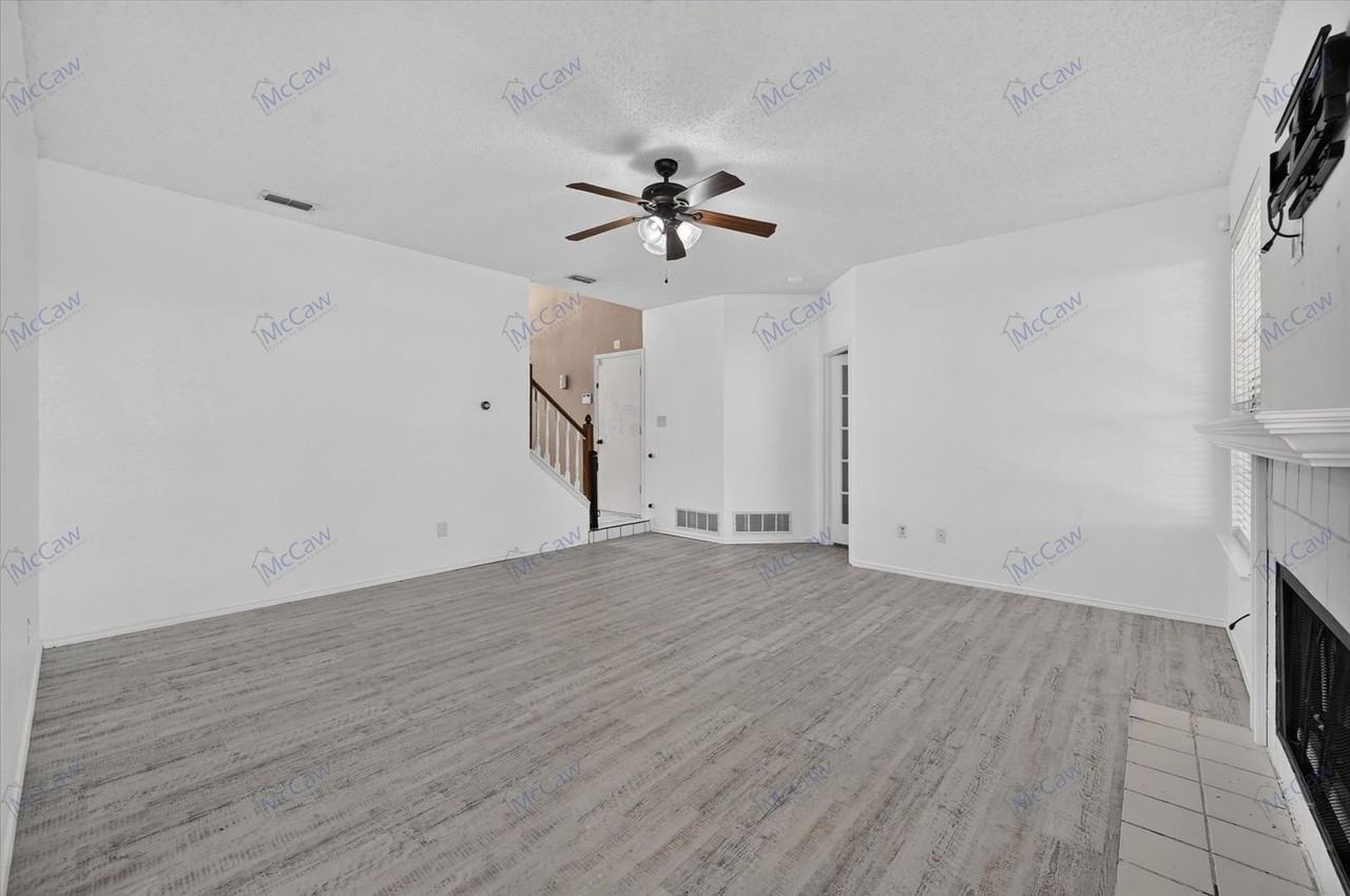 7845 Ember Oaks Dr - Photo 3 of 22