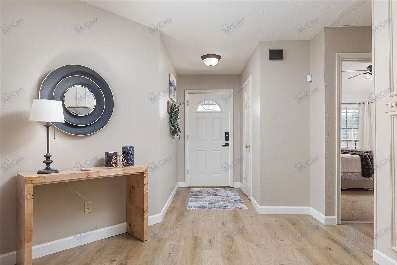 1029 Field Trail Dr - Photo 5 of 28