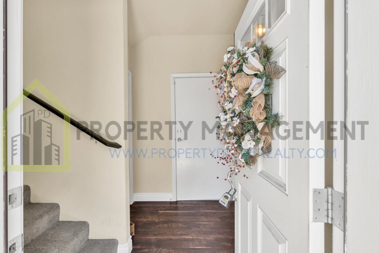 5501 Mezereon Ln - Photo 6 of 45