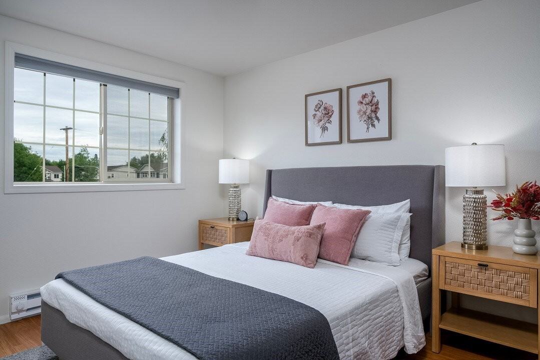1430 3rd Ave E #3 - Photo 5 of 10