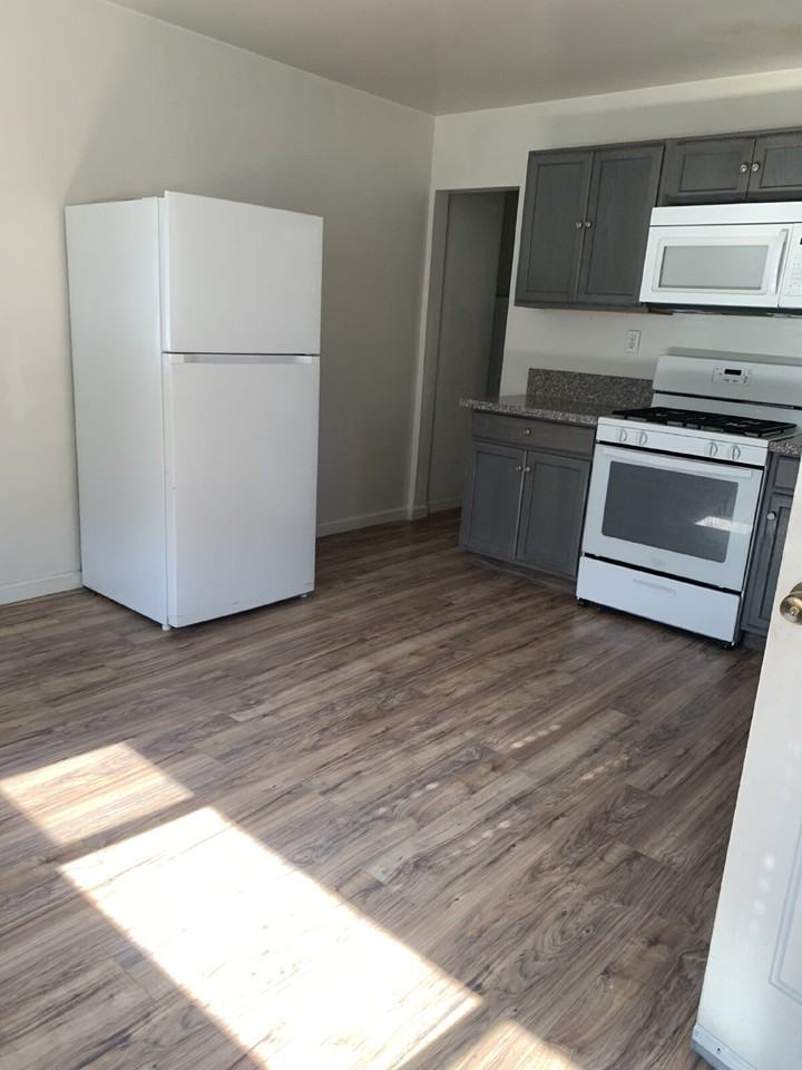 231 Big Blue Rd - Photo 4 of 11