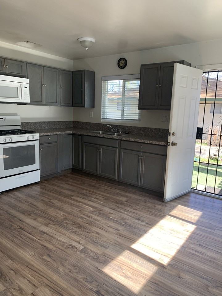 231 Big Blue Rd - Photo 5 of 11