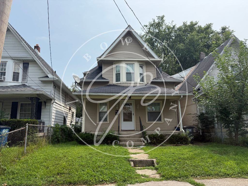 639 Carlton St