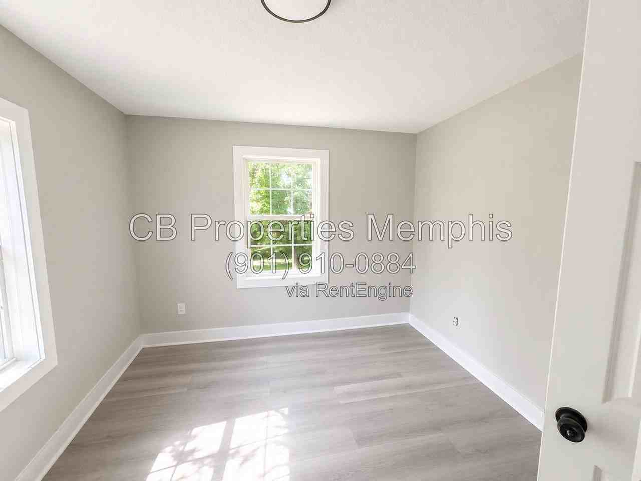 2028 Amity Ave - Photo 3 of 8