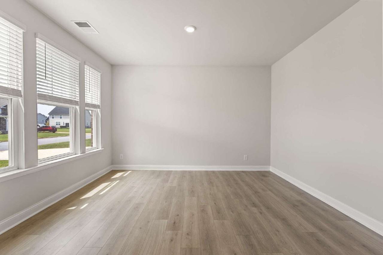 113 Royal Blackheath - Photo 7 of 16