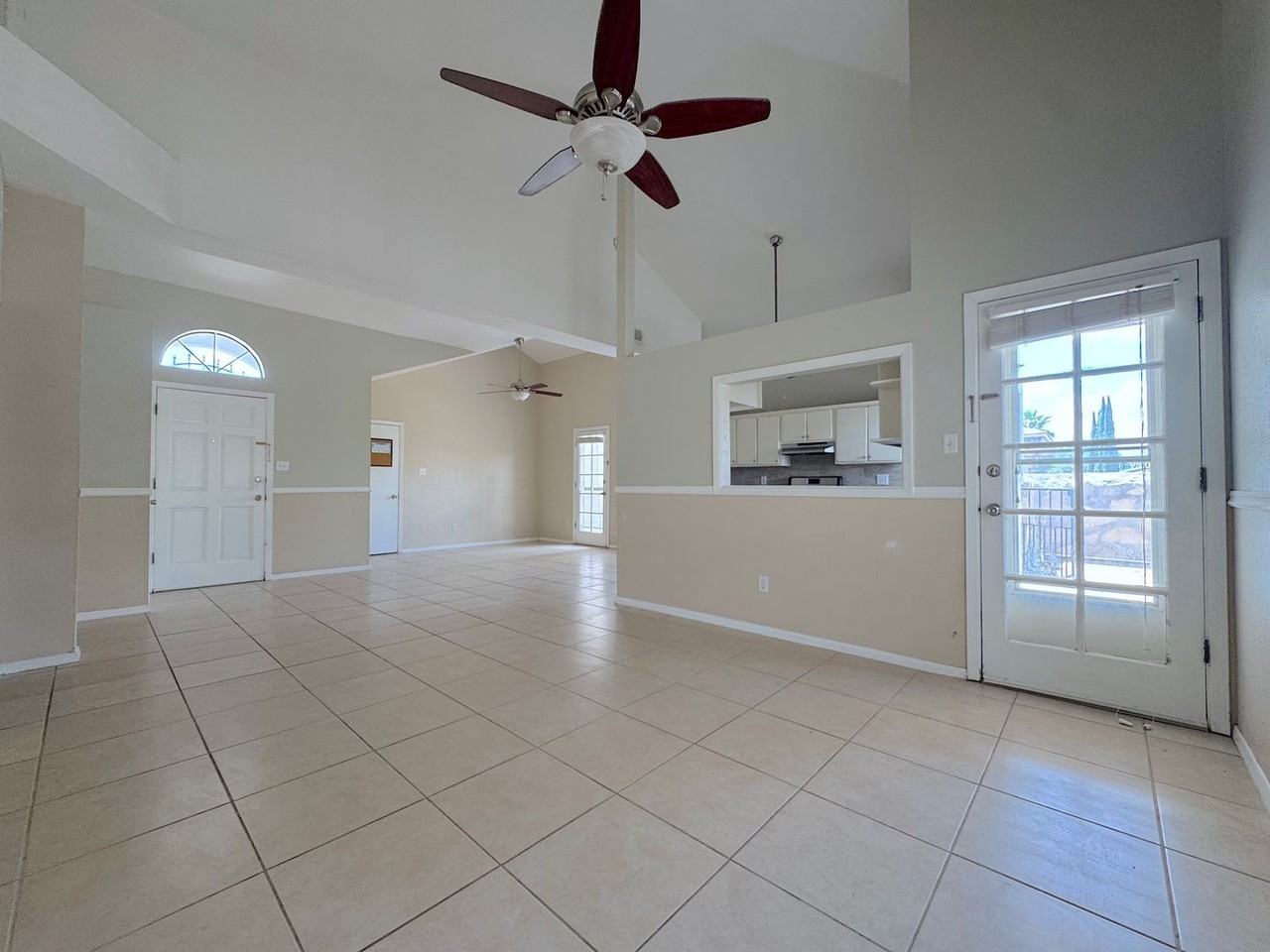 1605 Cezanne Cir - Photo 6 of 19