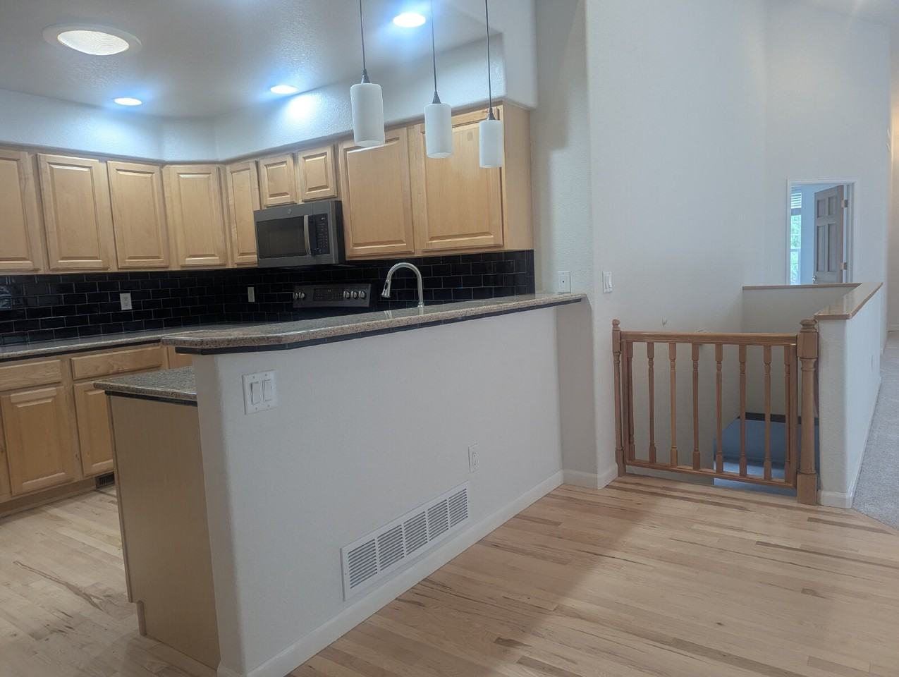 1333 Charles Dr #20 - Photo 6 of 17