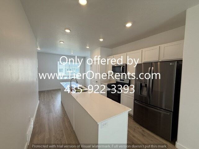 958 E Drifter Ln - Photo 4 of 22