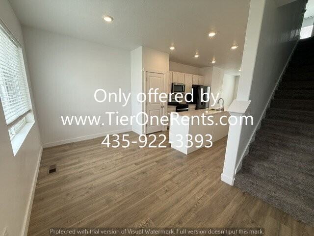 958 E Drifter Ln - Photo 7 of 22