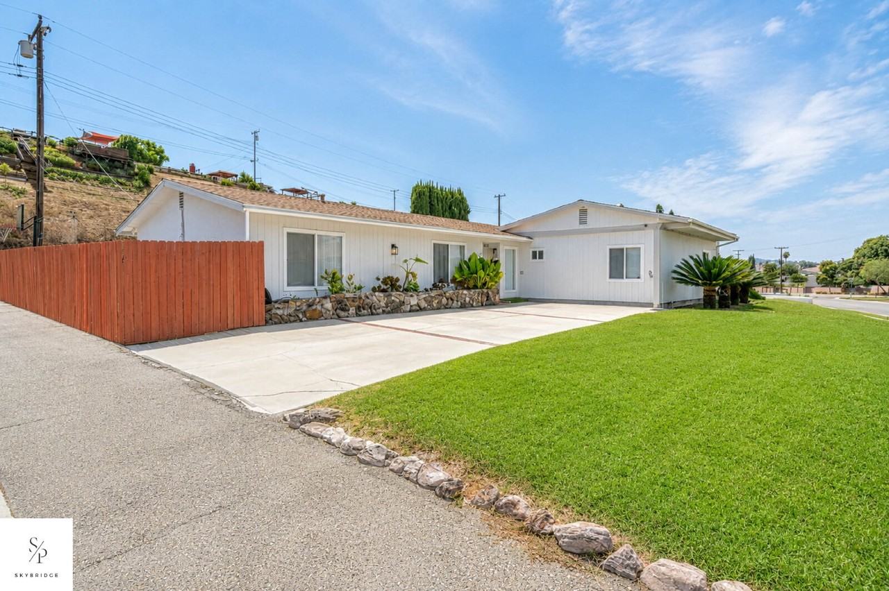 22942 Sunset Crossing Rd - Photo 4 of 21