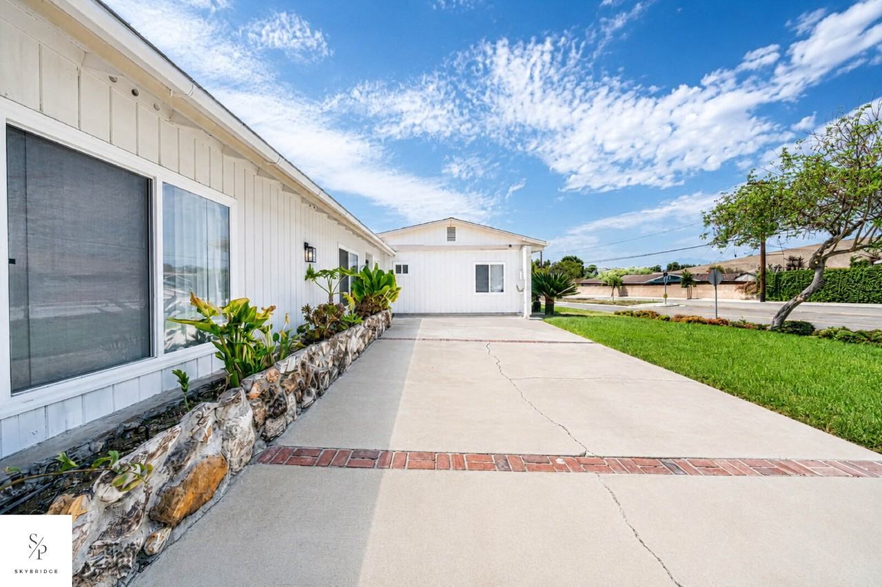 22942 Sunset Crossing Rd - Photo 5 of 21
