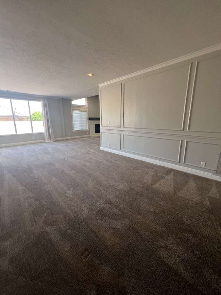 865 Larkspur Rd - Photo 4 of 28
