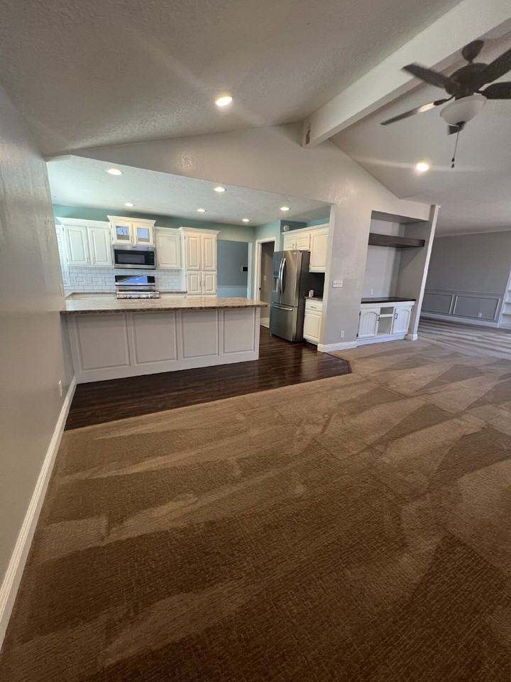 865 Larkspur Rd - Photo 6 of 28